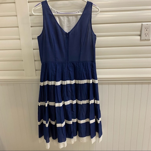 Talbots Fit and Flare Dress with lining, Talbots Size 8 (Medium). Sleeveless - Picture 5 of 11